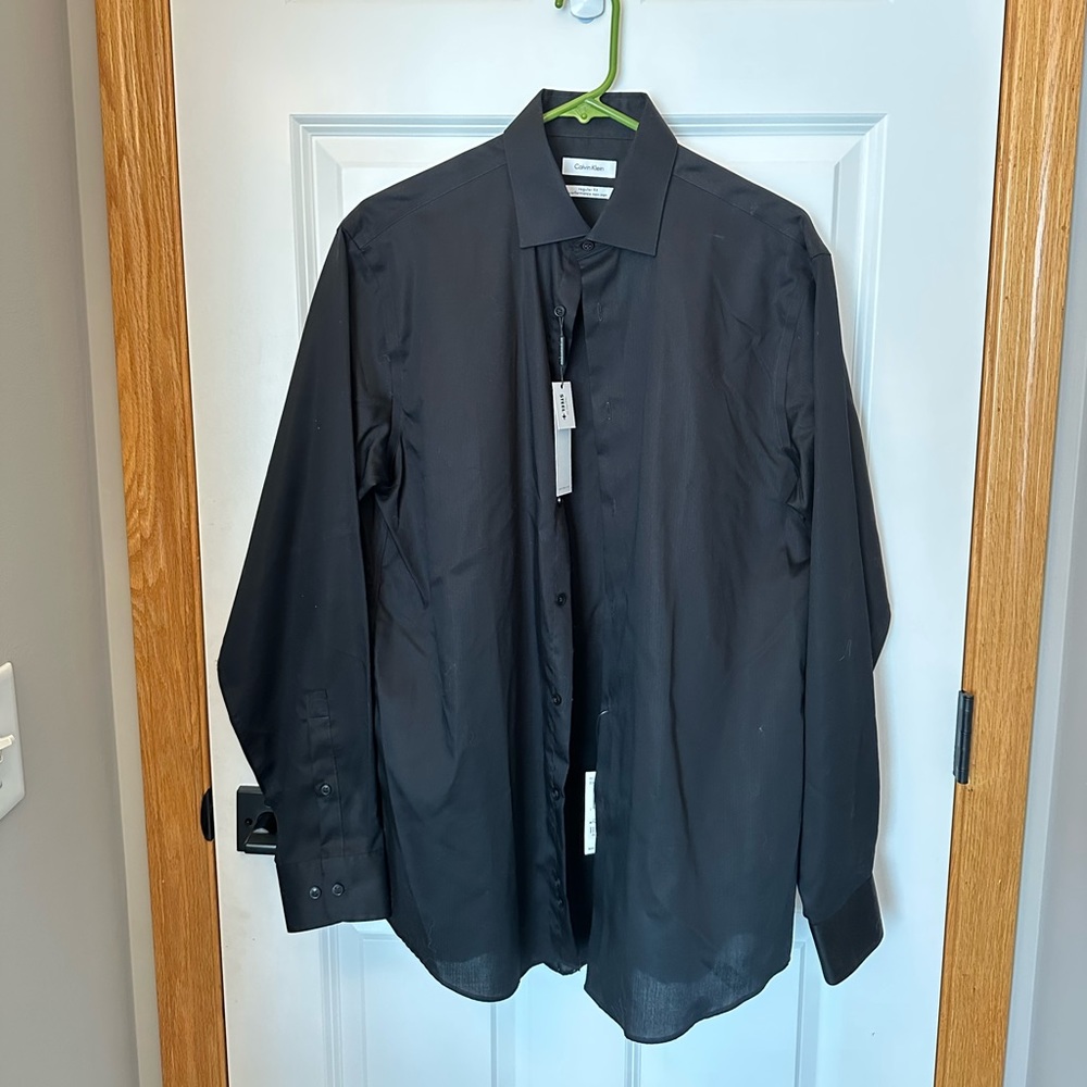 Black Calvin Klein button up dress shirt. 15 1/2 / 34-35.